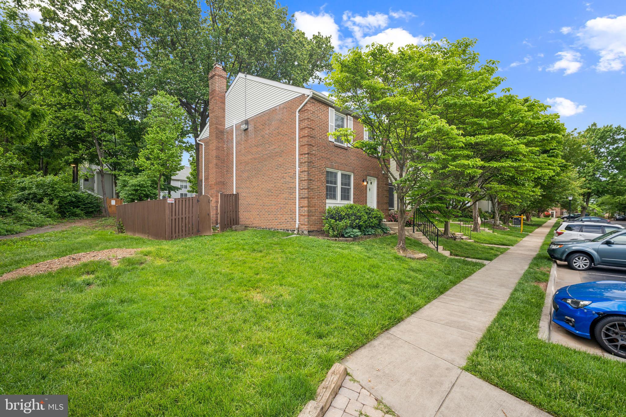 FLINT HILL MANOR - Residential Lease