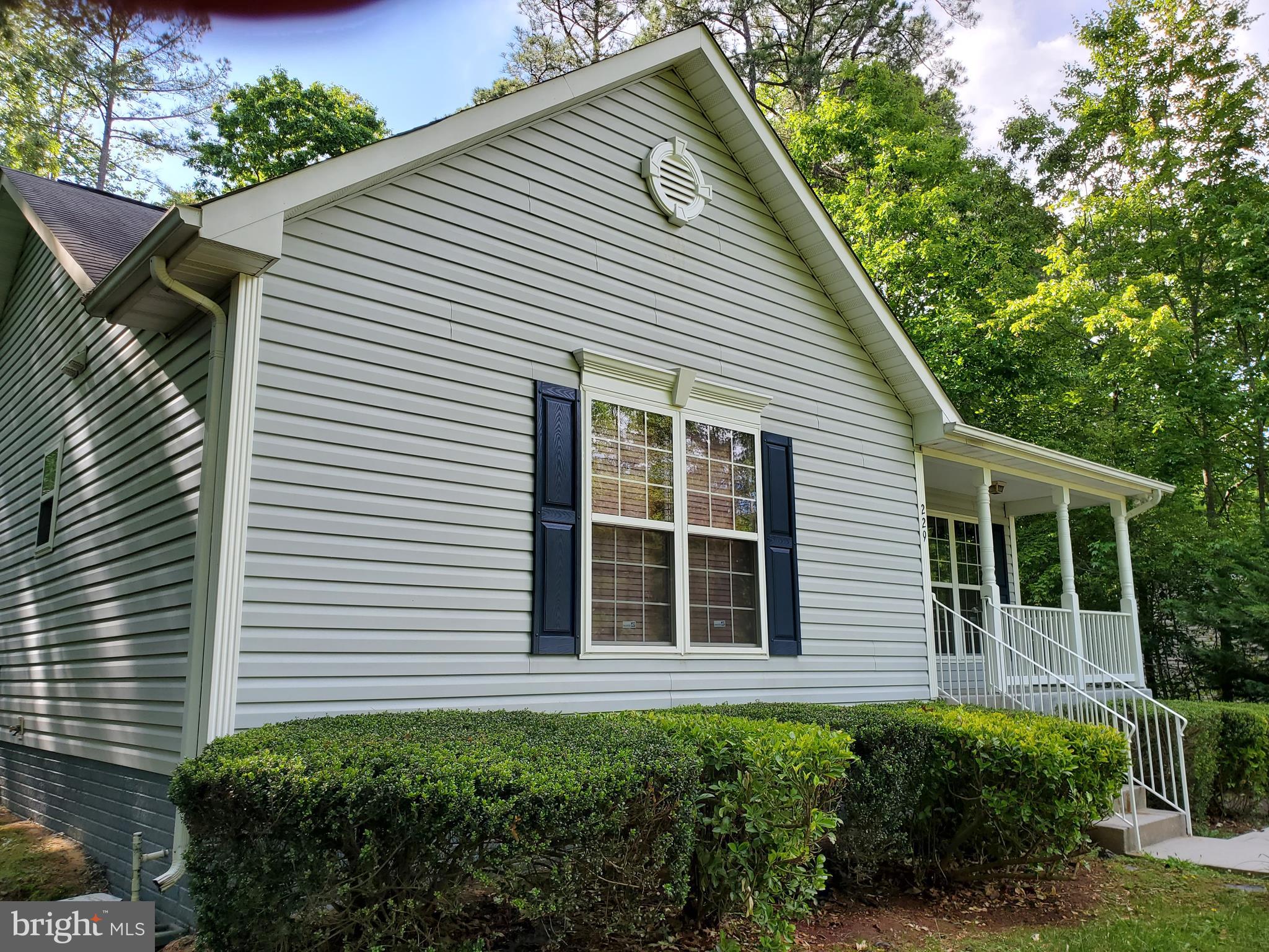 LAKE LAND OR - Residential