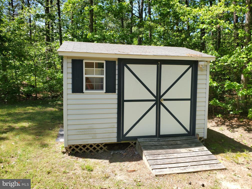 LAKE LAND OR - Residential