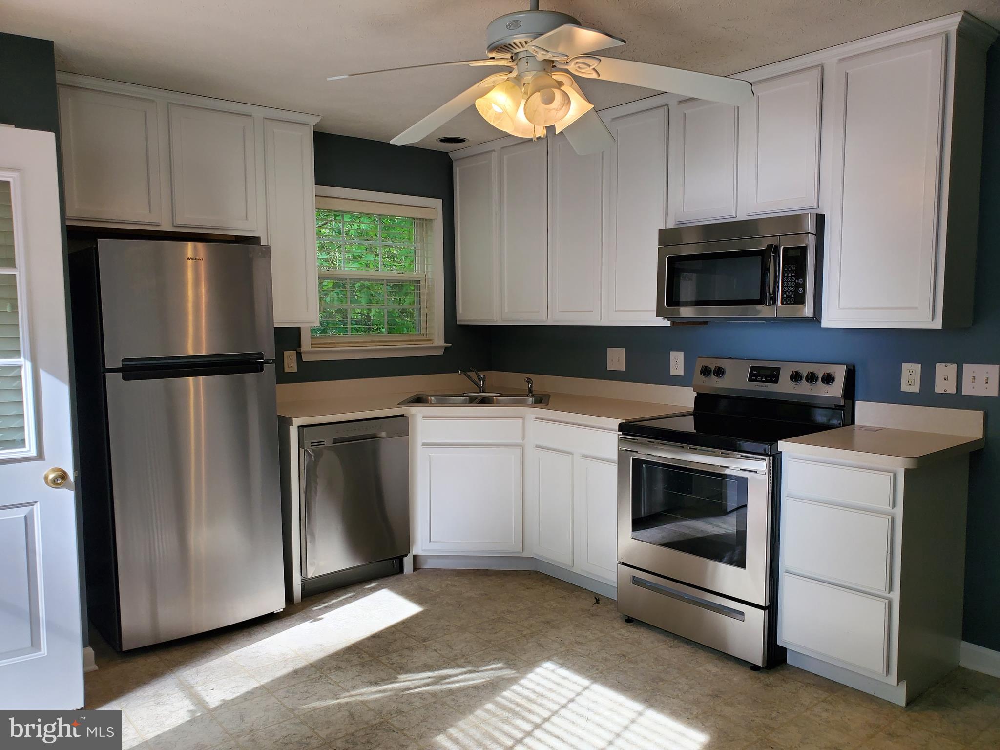 LAKE LAND OR - Residential