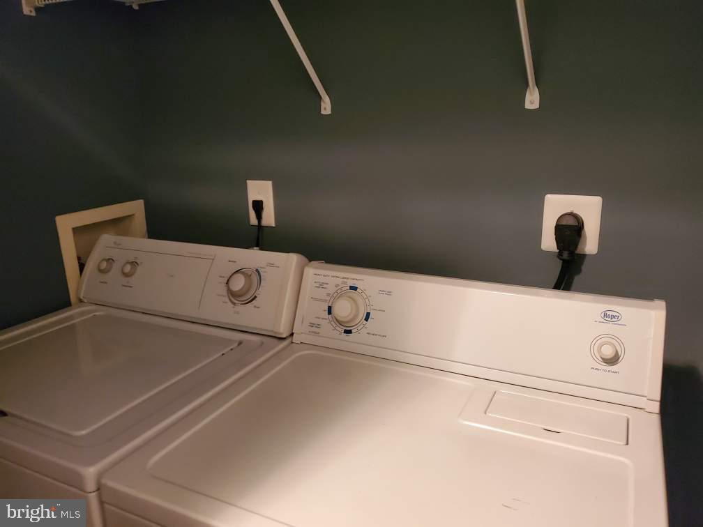 LAKE LAND OR - Residential