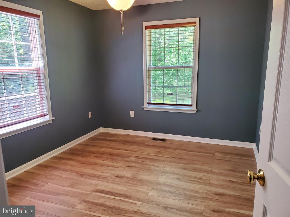 LAKE LAND OR - Residential