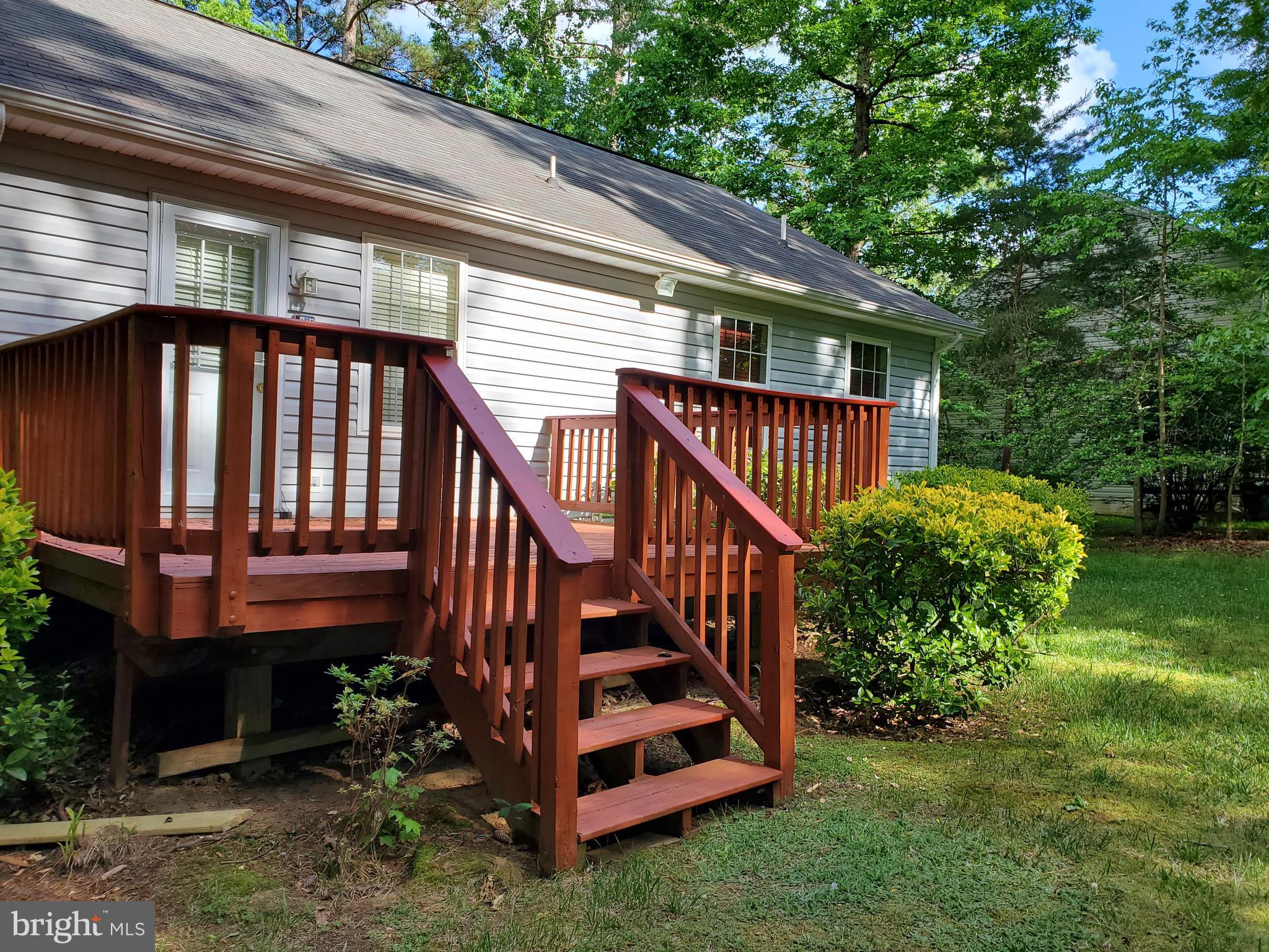 LAKE LAND OR - Residential