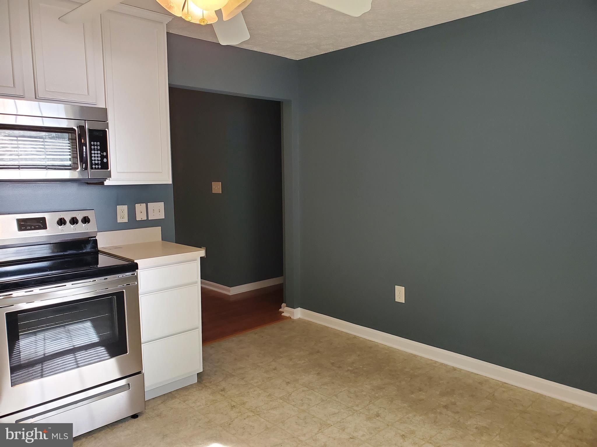 LAKE LAND OR - Residential