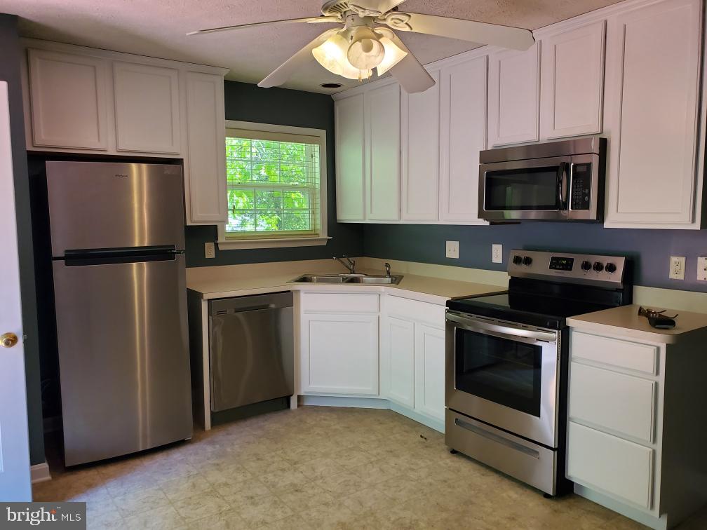 LAKE LAND OR - Residential