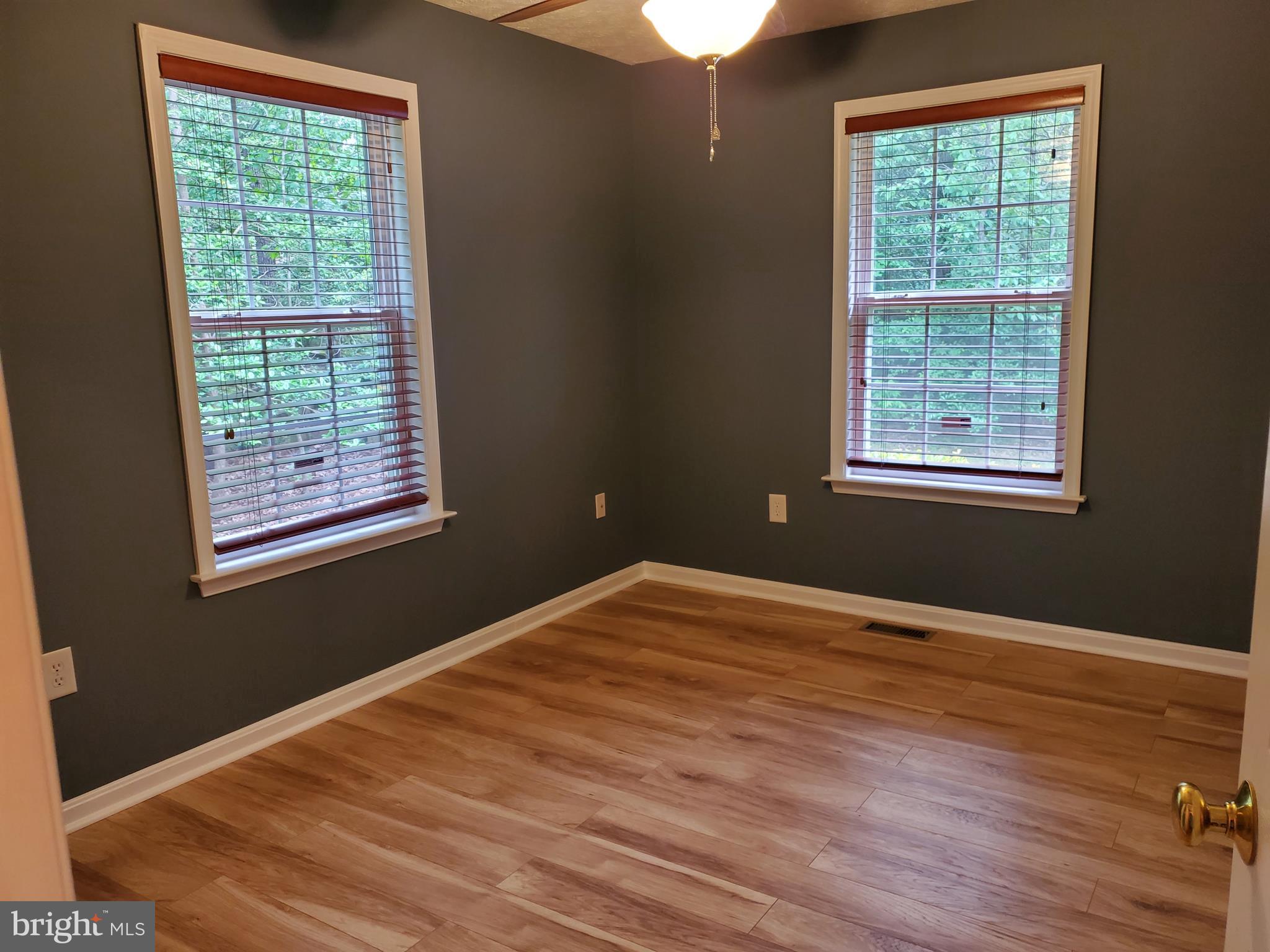 LAKE LAND OR - Residential