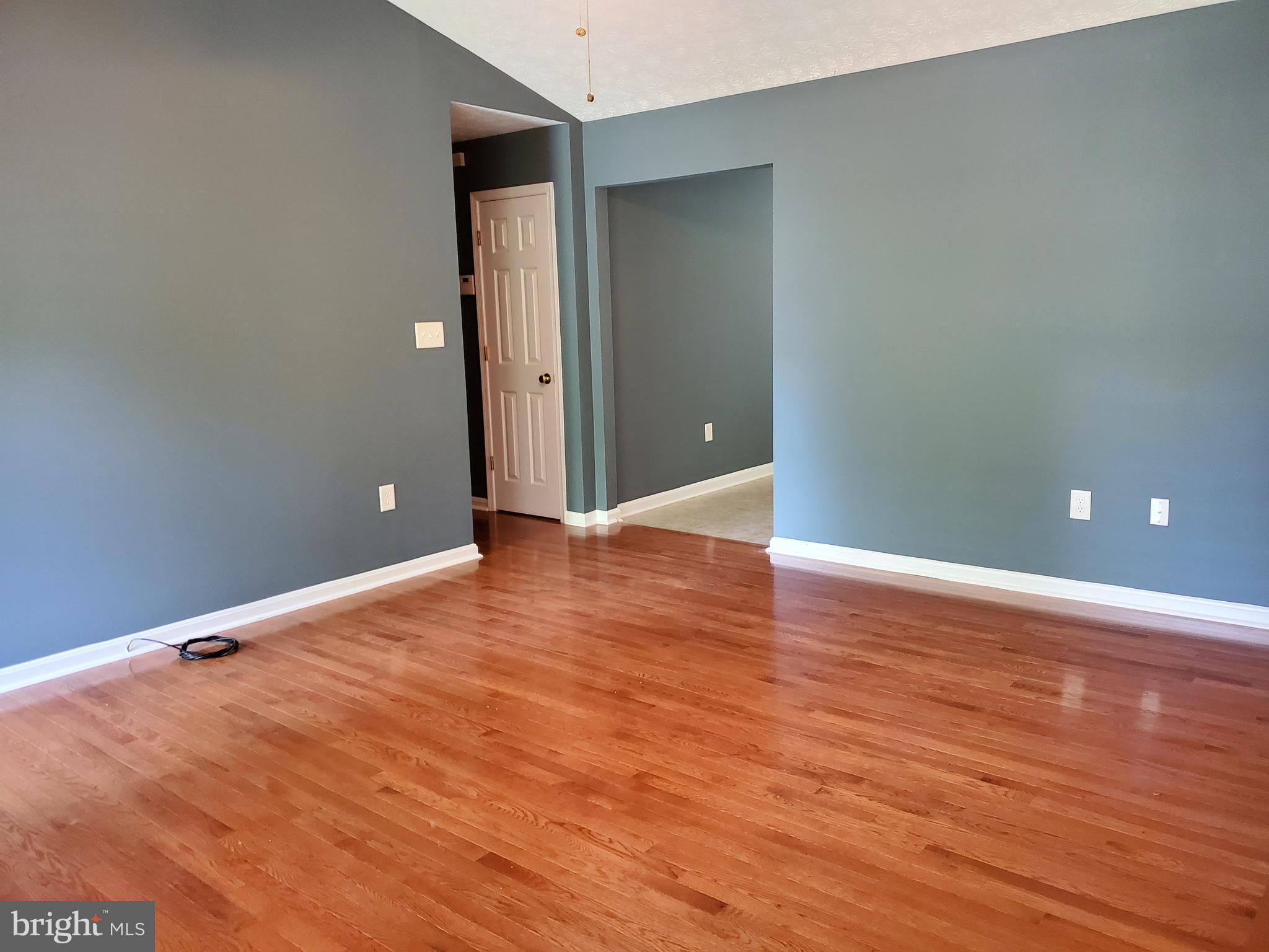 LAKE LAND OR - Residential