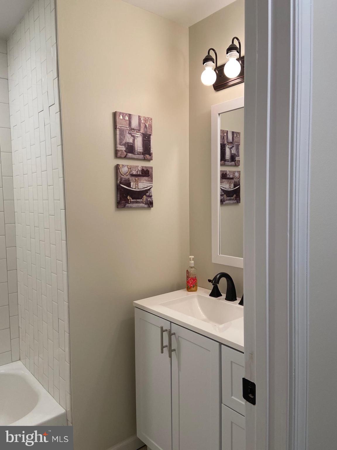 HILLCREST TOWNE - Residential