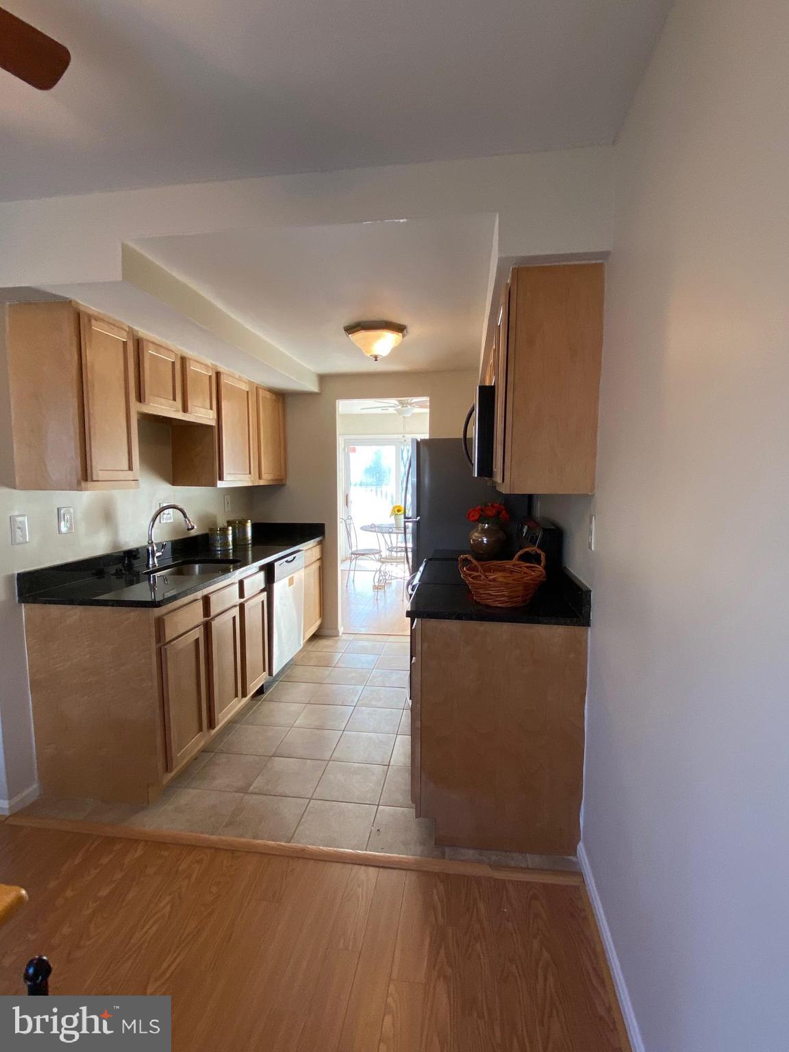 HILLCREST TOWNE - Residential