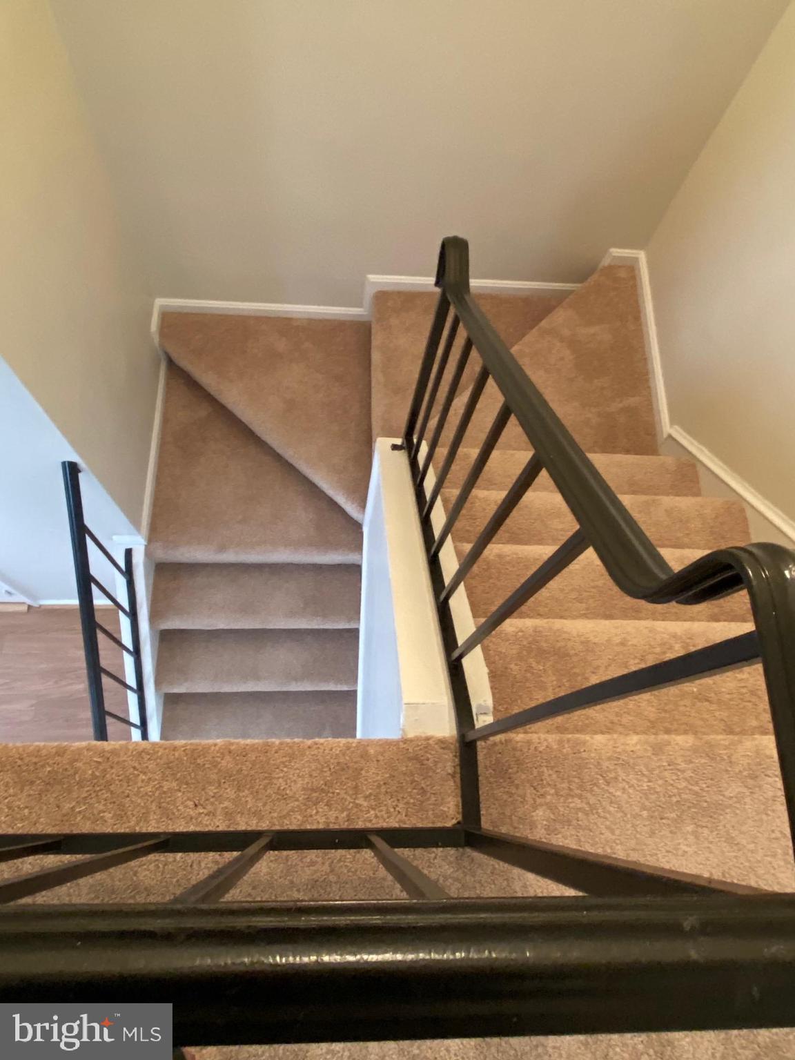 HILLCREST TOWNE - Residential