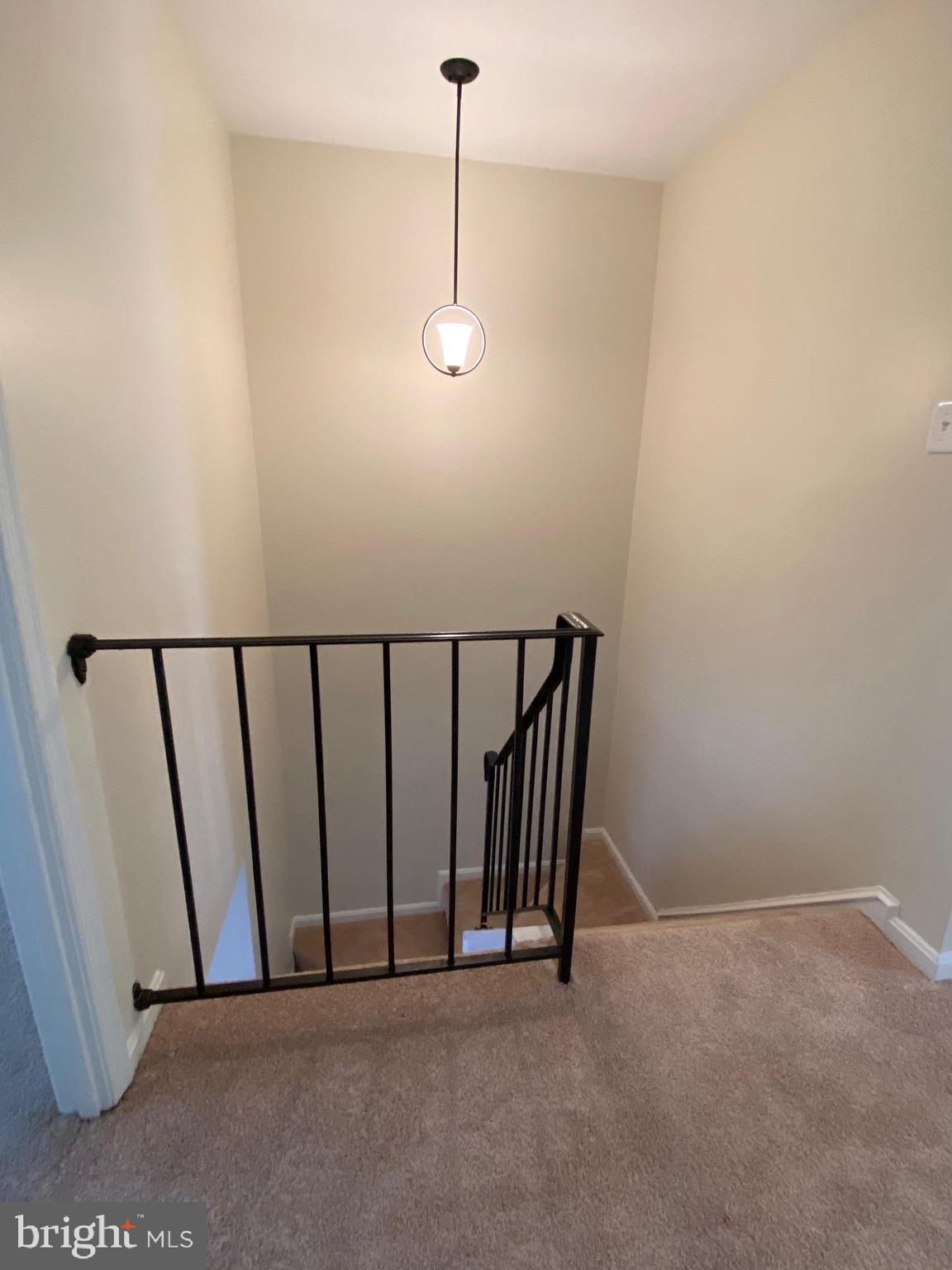 HILLCREST TOWNE - Residential