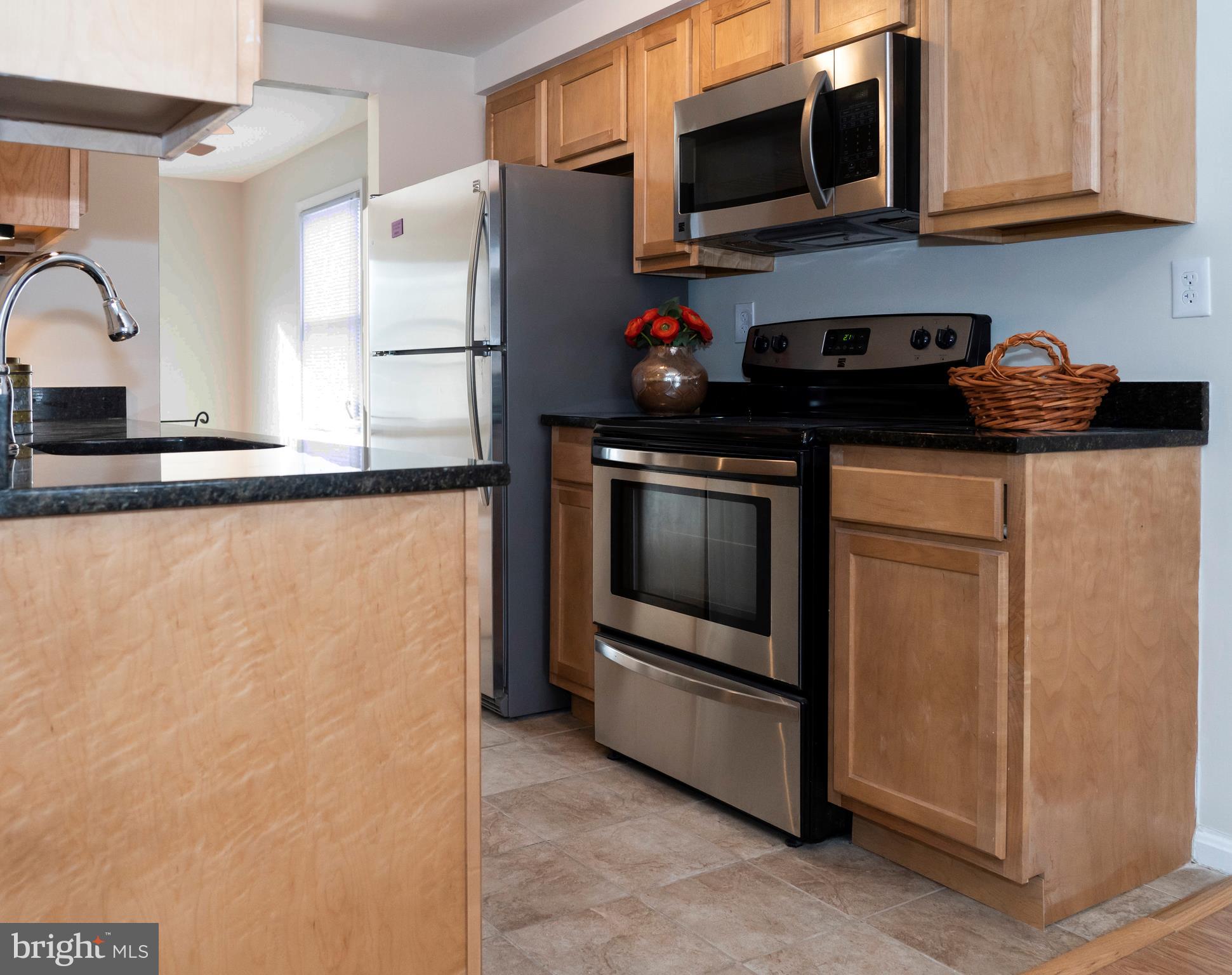 HILLCREST TOWNE - Residential