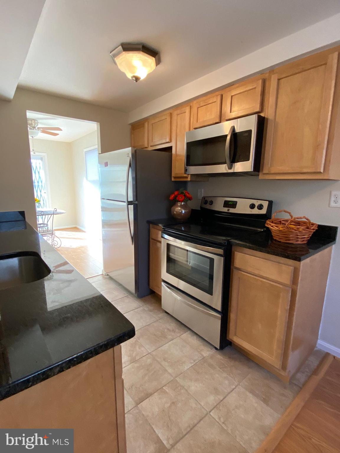 HILLCREST TOWNE - Residential