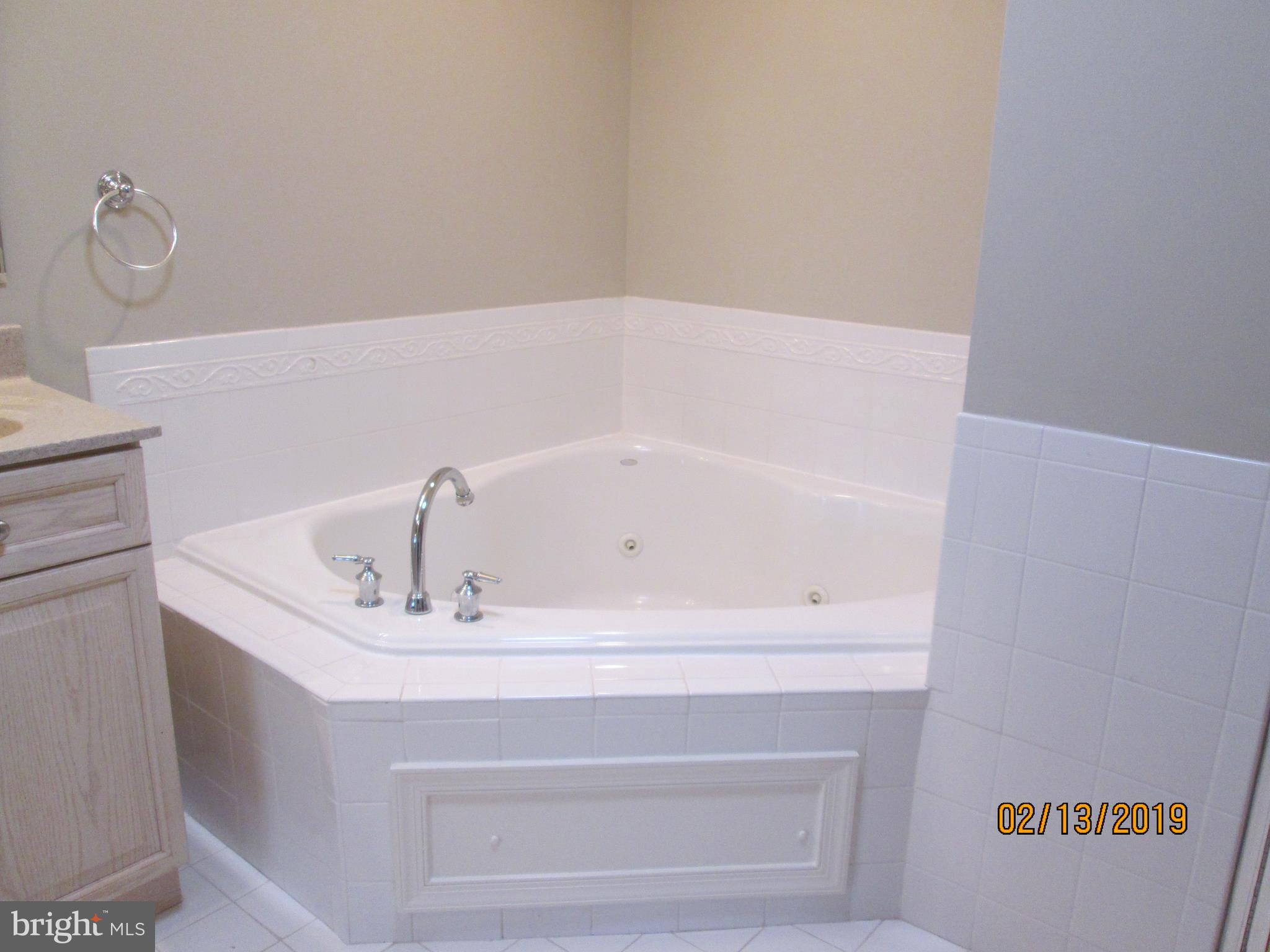 BELMONT BAY - Residential Lease