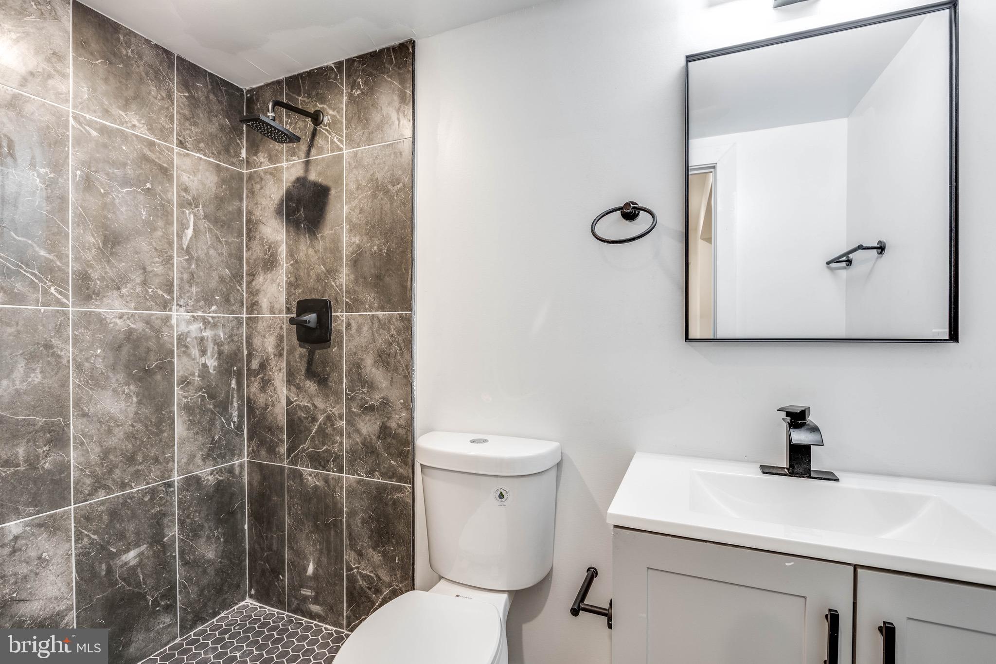 TEMPLE UNIVERSITY - Residential Lease