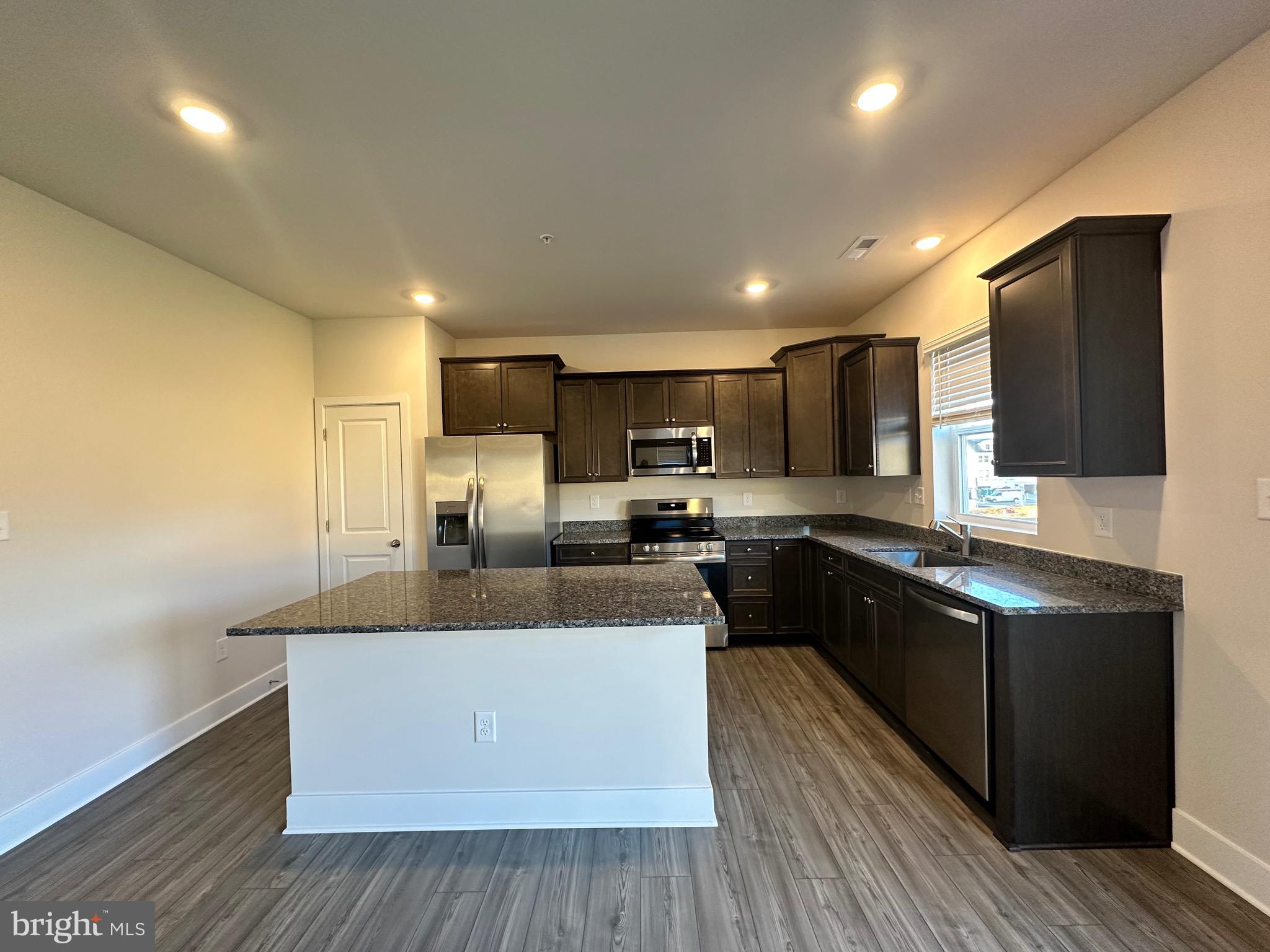 ST CHARLES - Residential