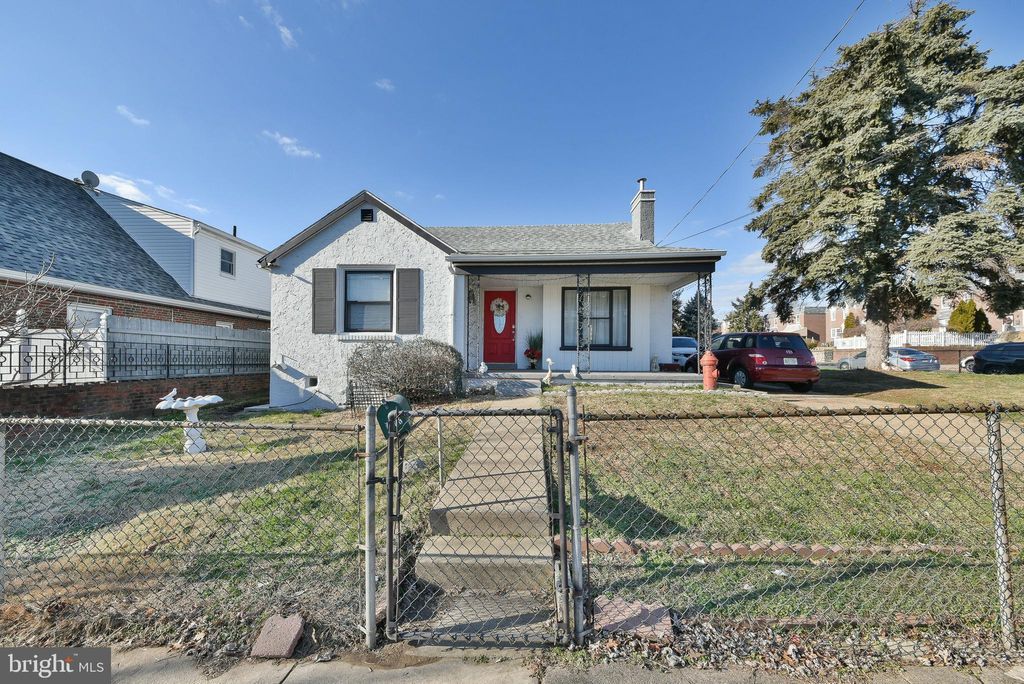 Photo of 7528 Loretto Avenue, PHILADELPHIA, PA 19111 (MLS # PAPH2511114)