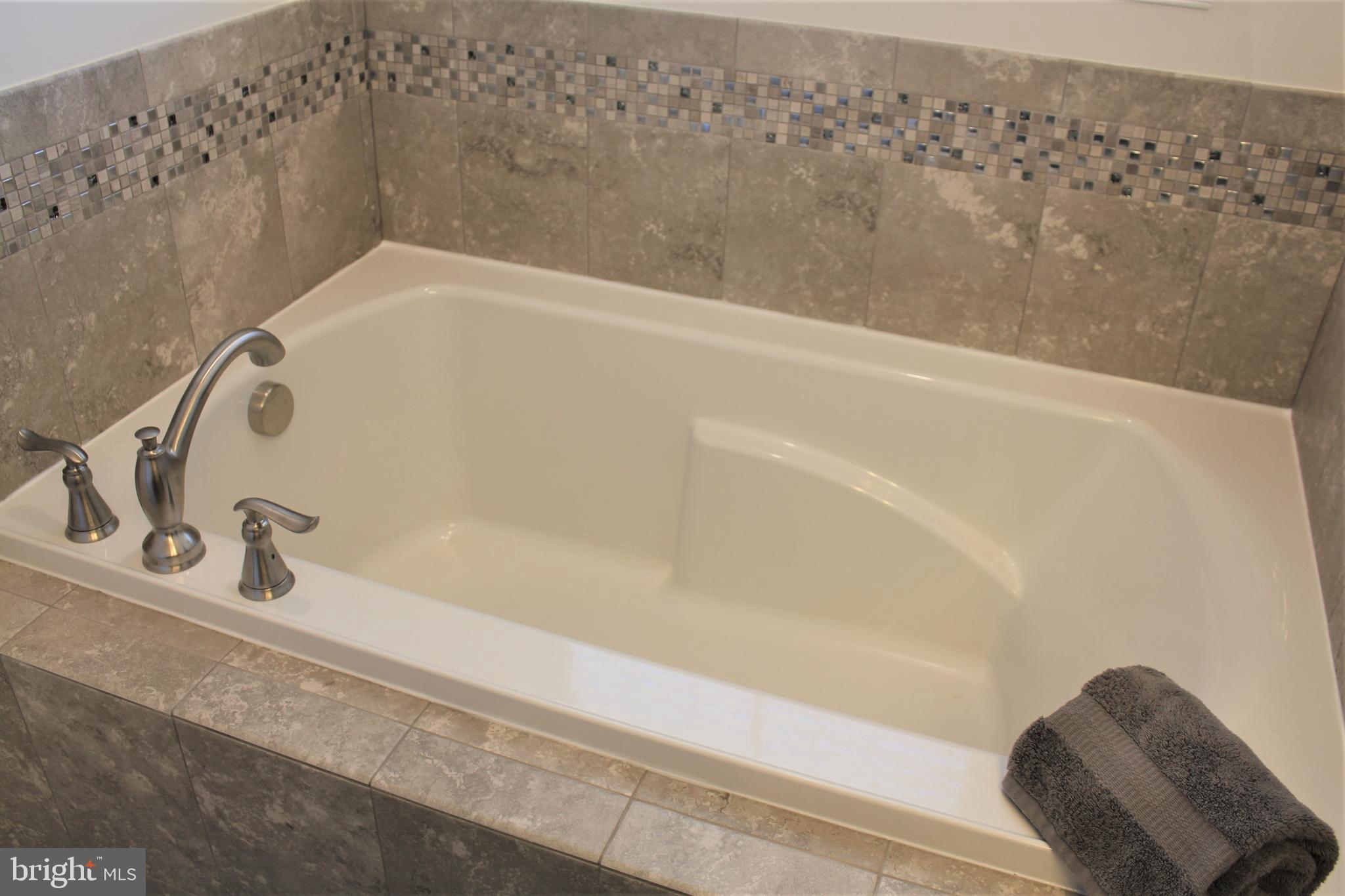 MAGNESS MILL - Residential