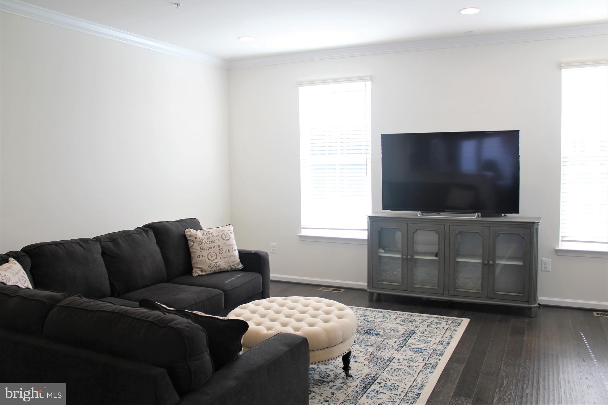 MAGNESS MILL - Residential