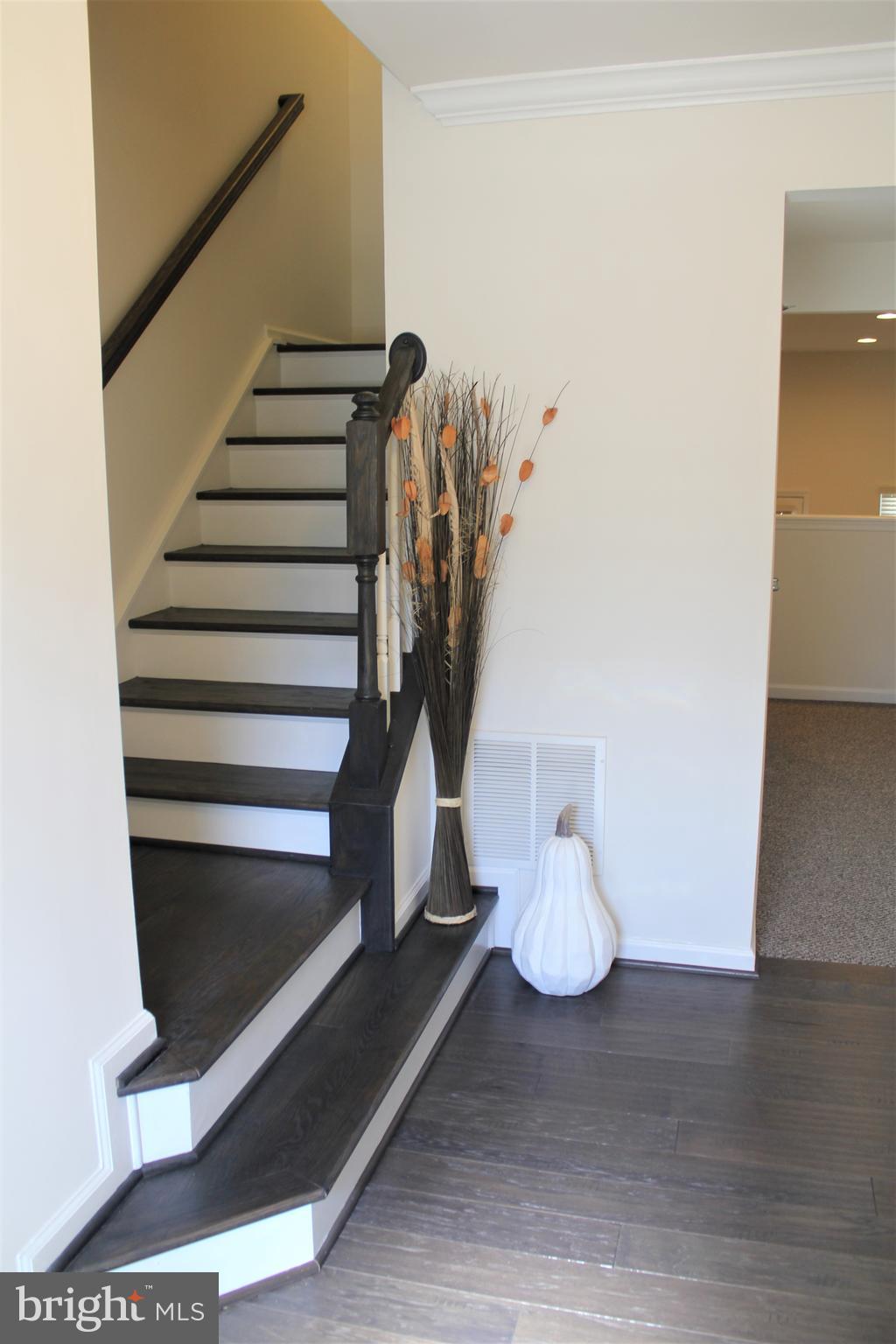 MAGNESS MILL - Residential