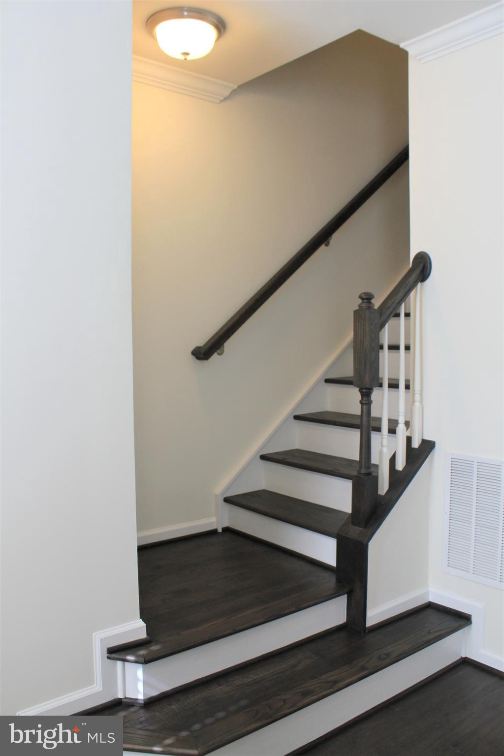 MAGNESS MILL - Residential