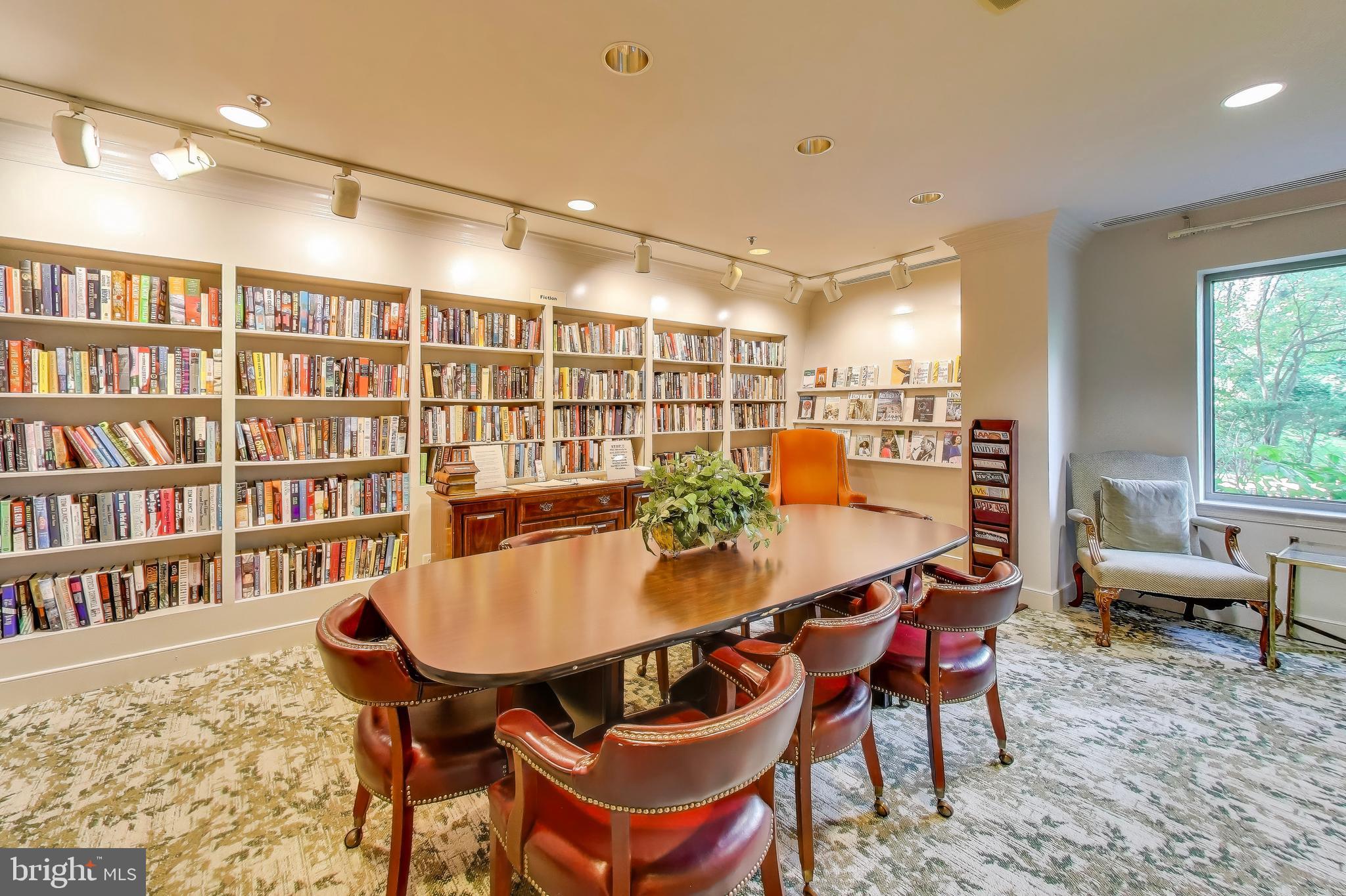 WHITLEY PARK CONDOMINIUM - Residential