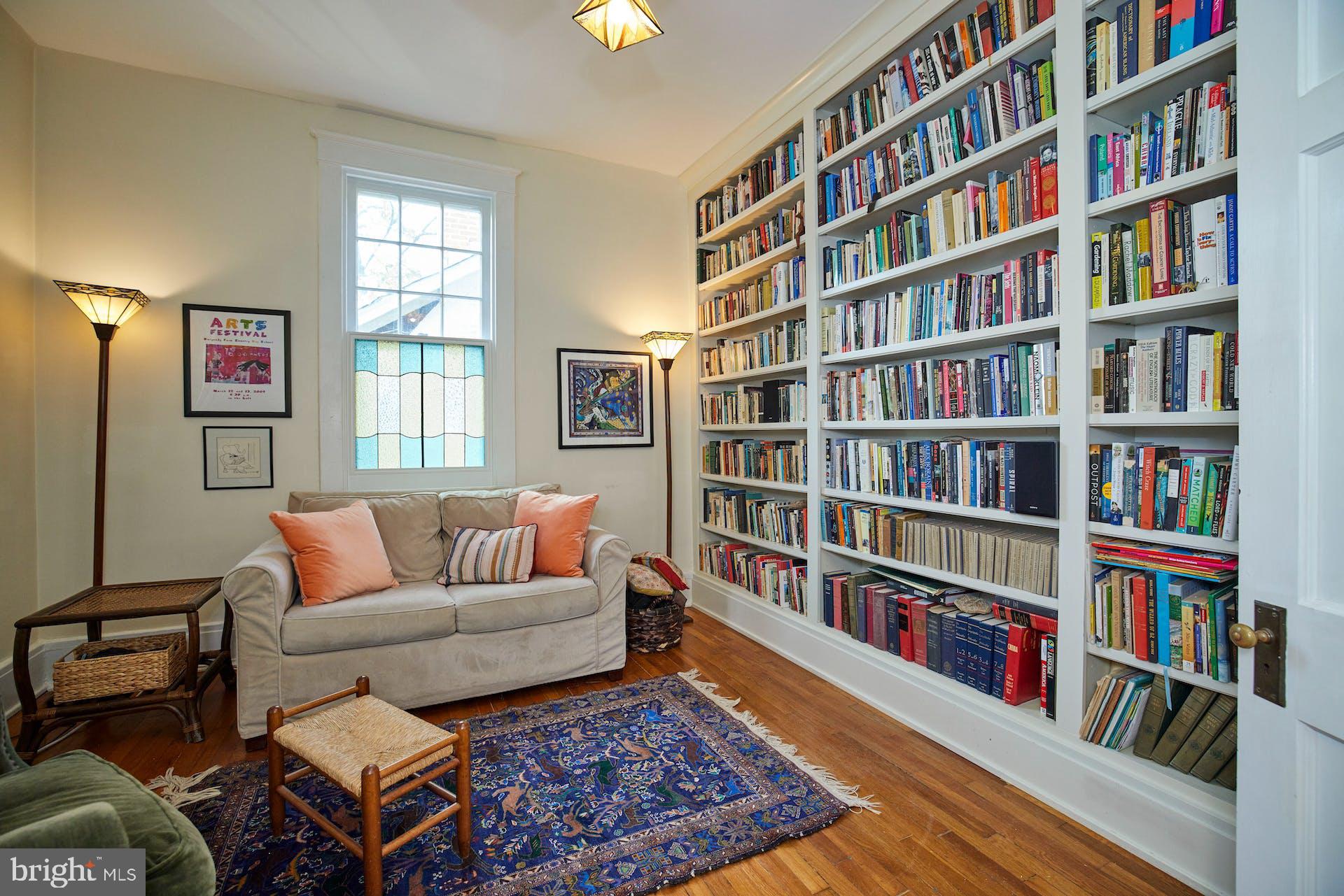 ROSEMONT PARK - Residential