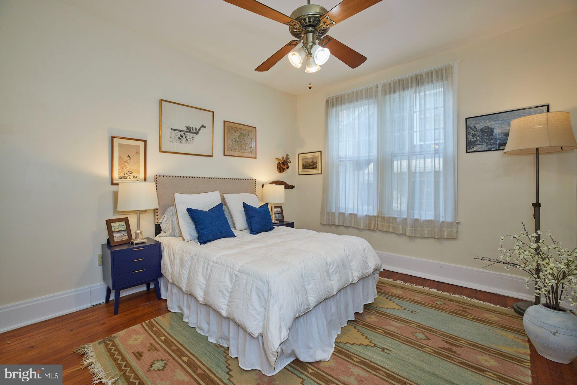 ROSEMONT PARK - Residential