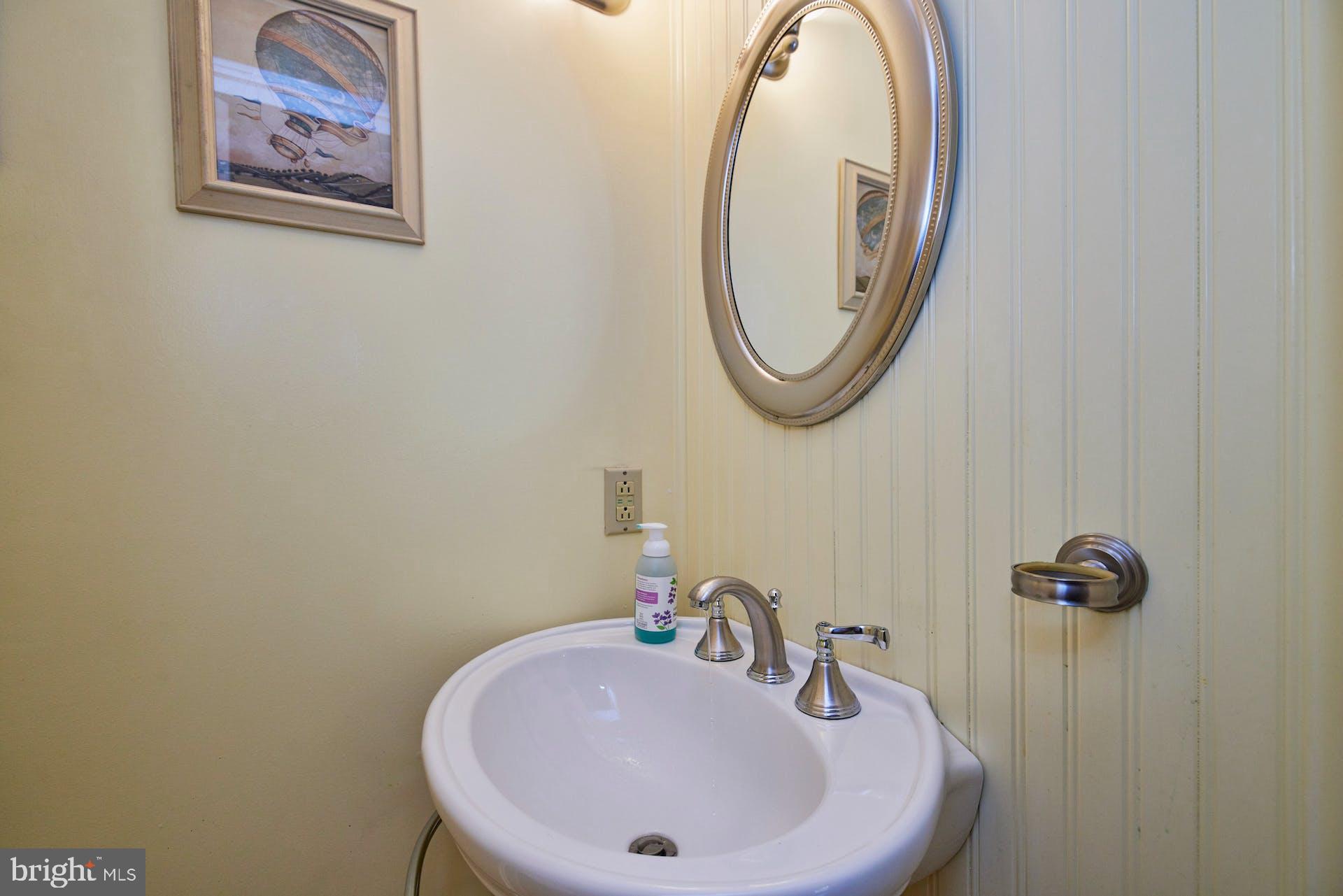 ROSEMONT PARK - Residential