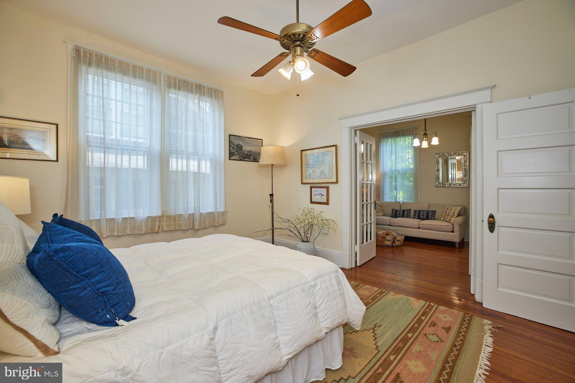 ROSEMONT PARK - Residential