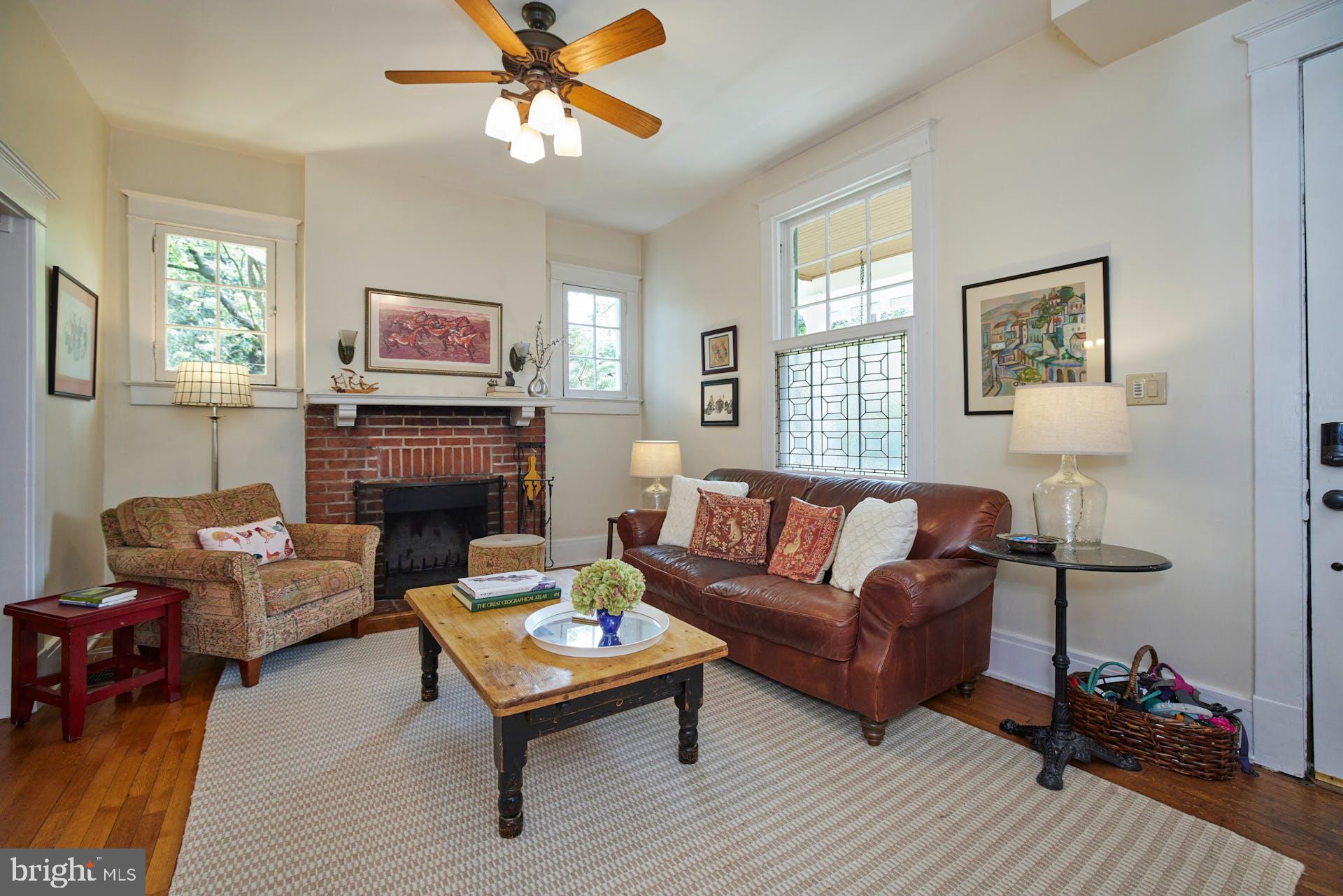 ROSEMONT PARK - Residential