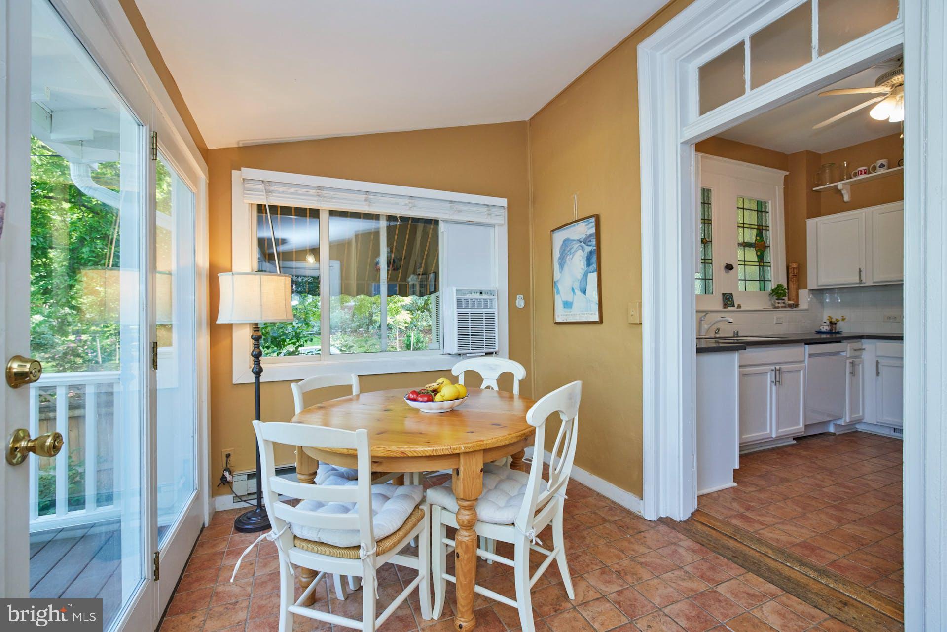 ROSEMONT PARK - Residential