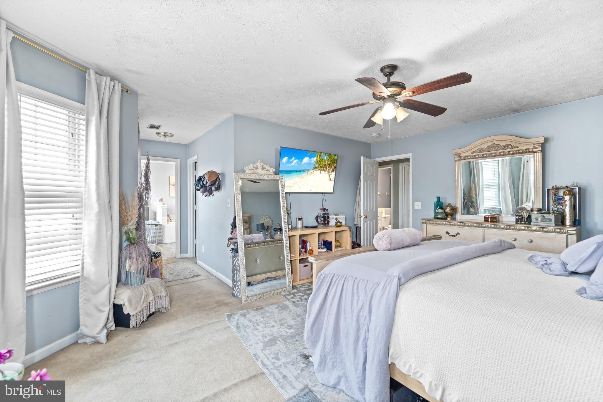 ROLLING MEADOWS - Residential