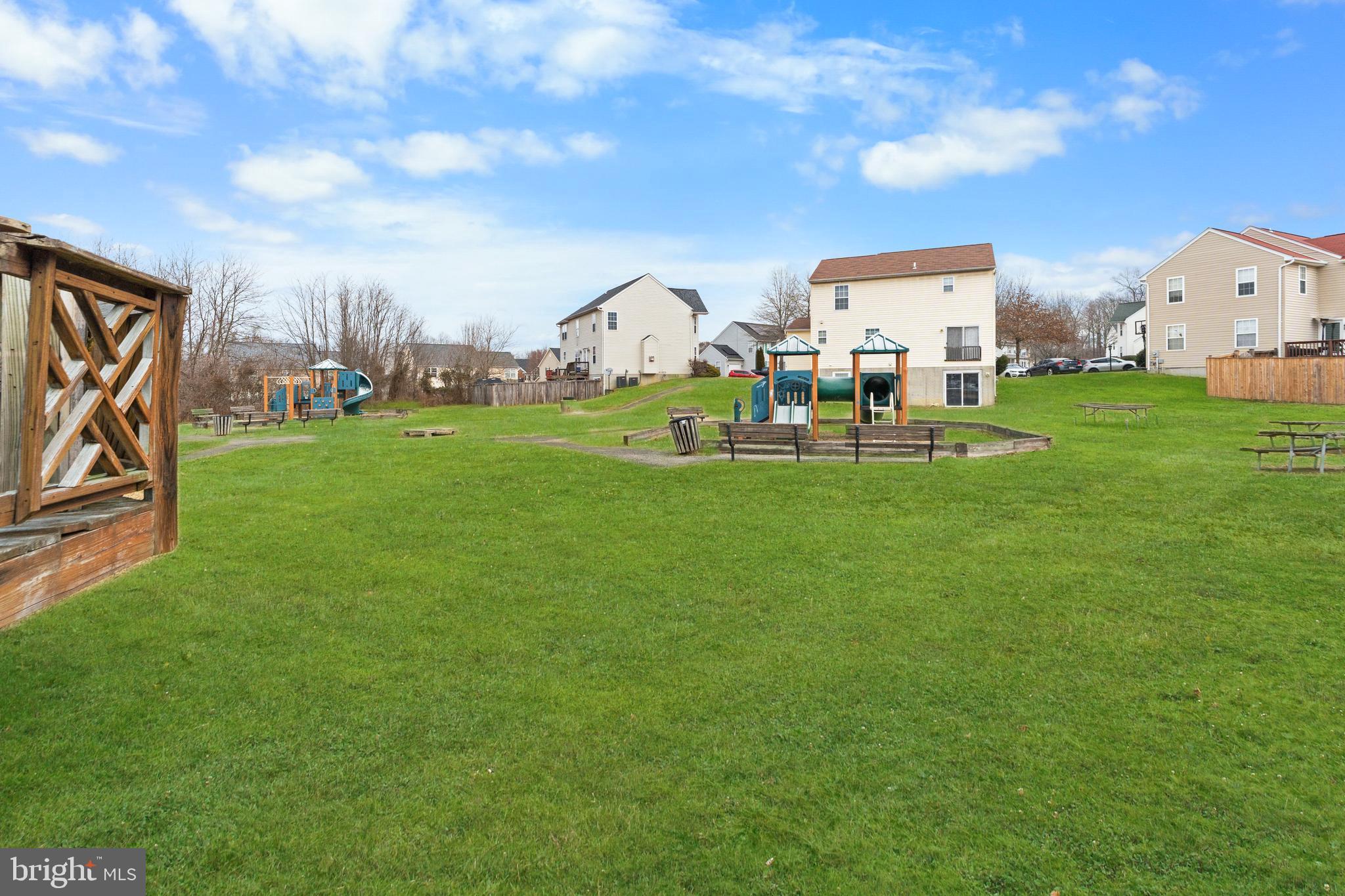 ROLLING MEADOWS - Residential