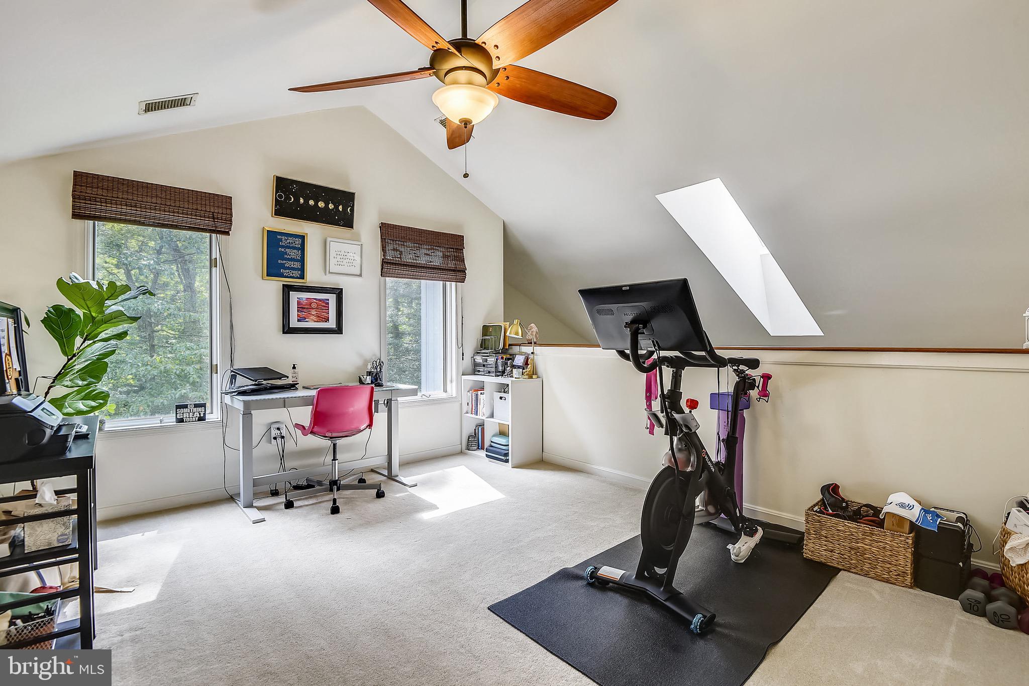 NEW ENGLAND ESTATES - Residential