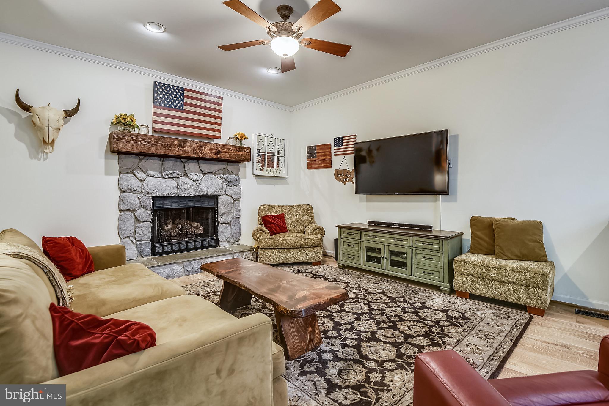 NEW ENGLAND ESTATES - Residential