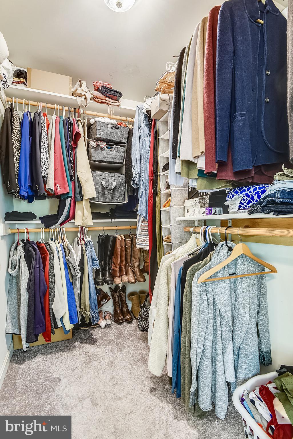 NEW ENGLAND ESTATES - Residential