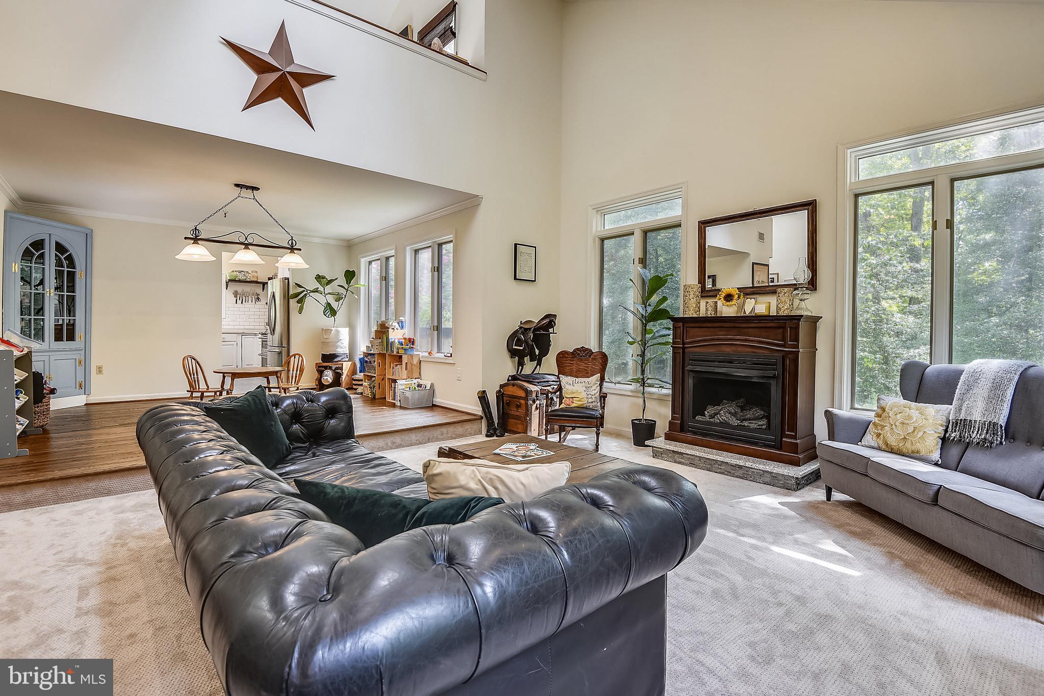 NEW ENGLAND ESTATES - Residential