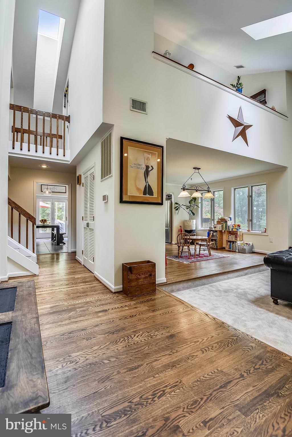 NEW ENGLAND ESTATES - Residential