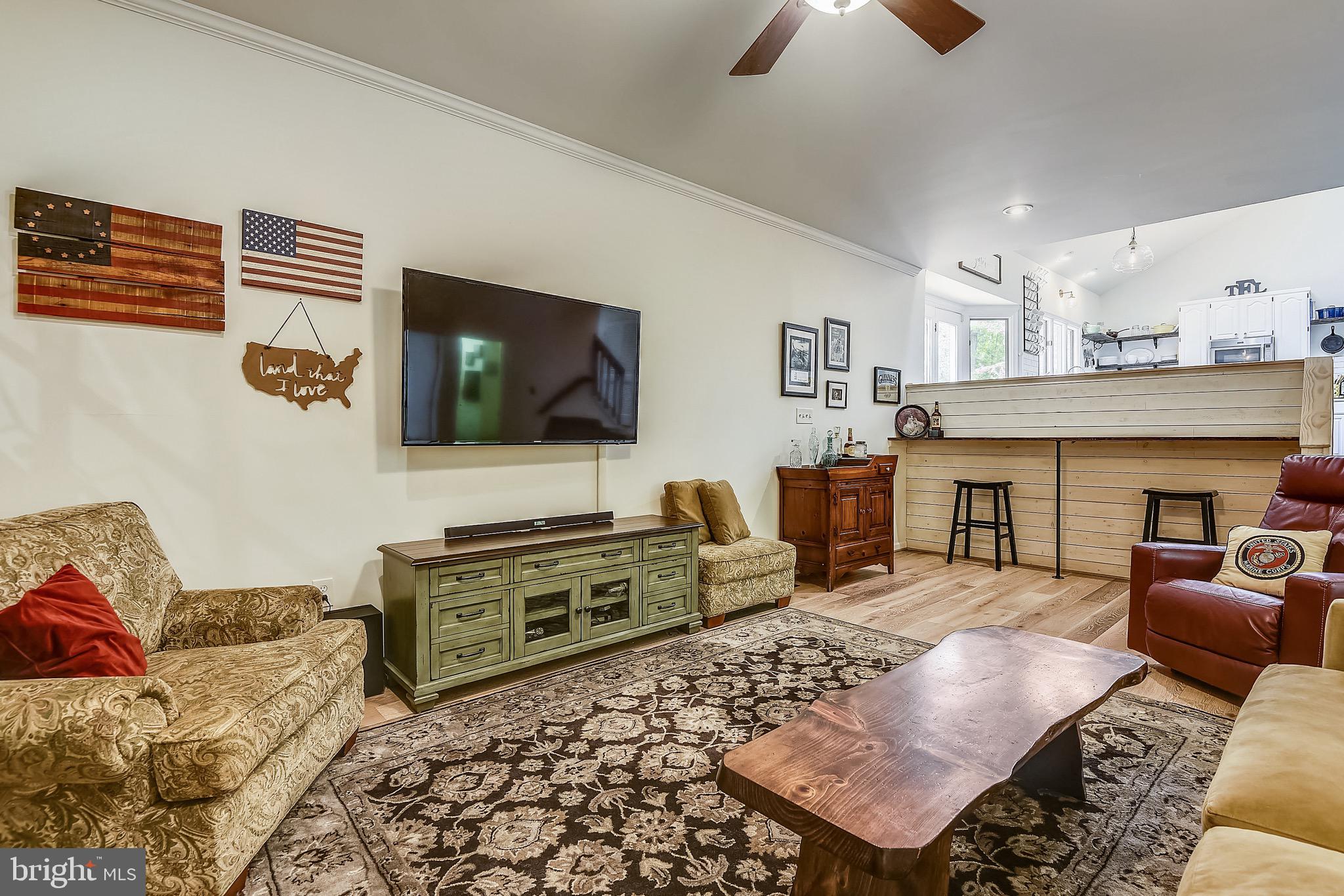 NEW ENGLAND ESTATES - Residential