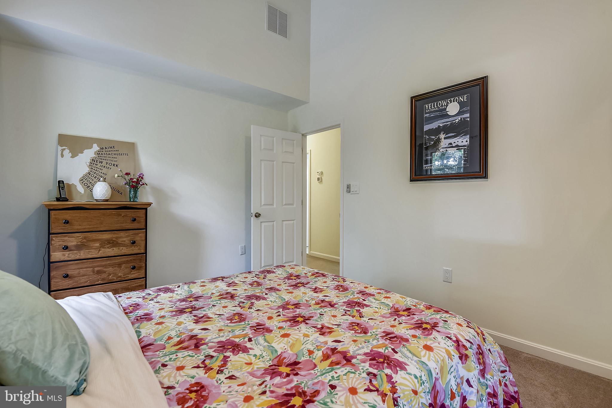 NEW ENGLAND ESTATES - Residential