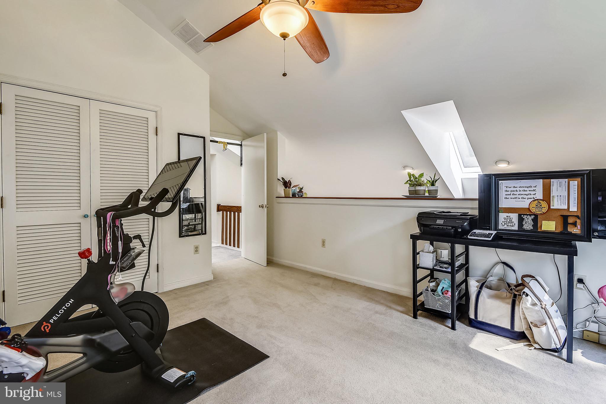 NEW ENGLAND ESTATES - Residential