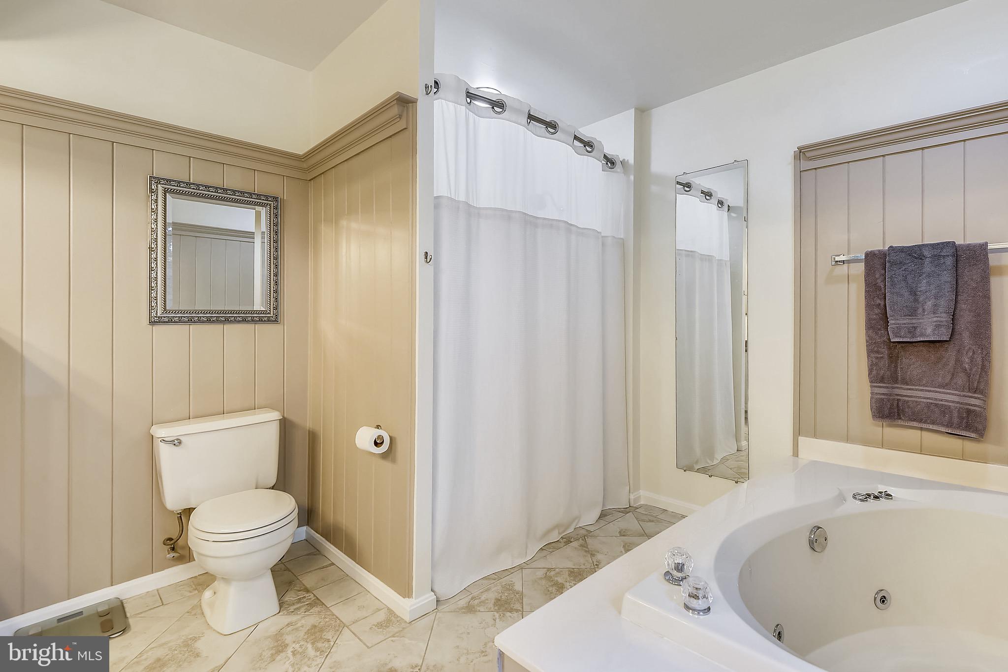 NEW ENGLAND ESTATES - Residential