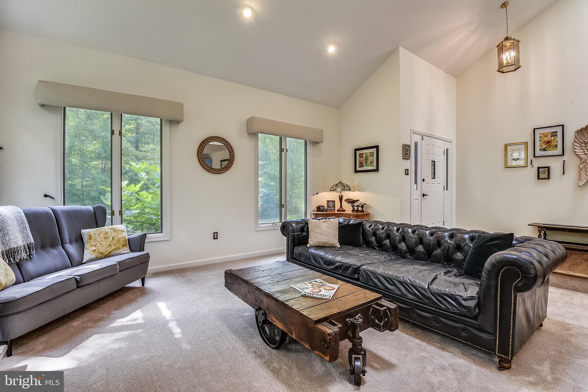 NEW ENGLAND ESTATES - Residential