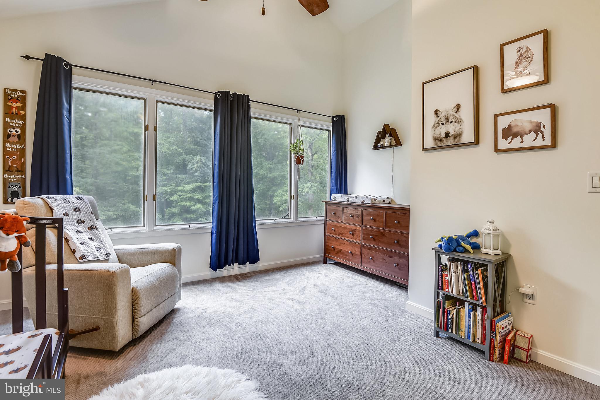 NEW ENGLAND ESTATES - Residential