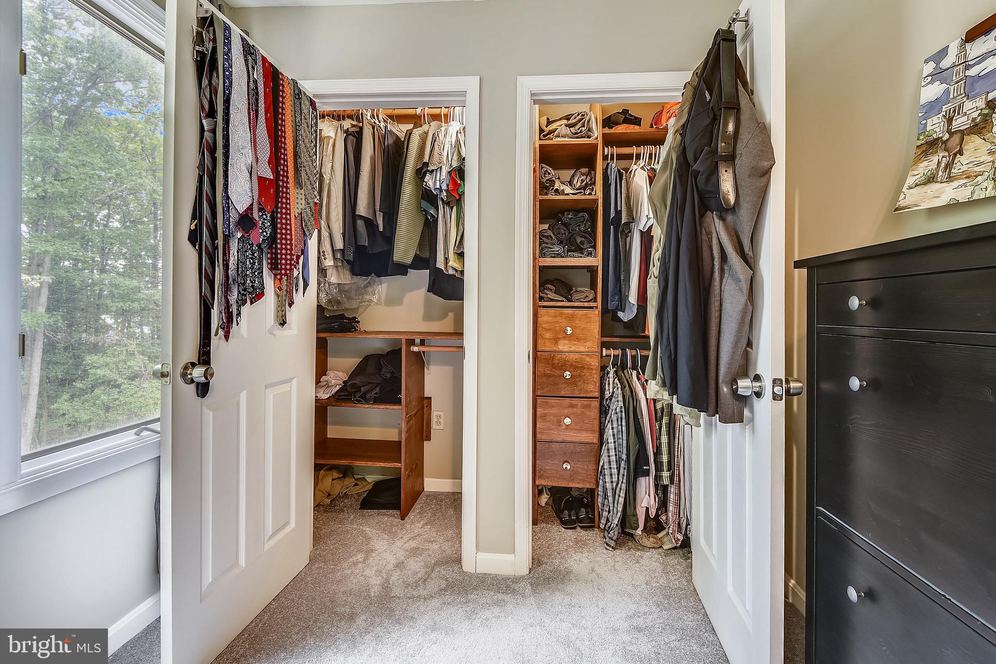 NEW ENGLAND ESTATES - Residential