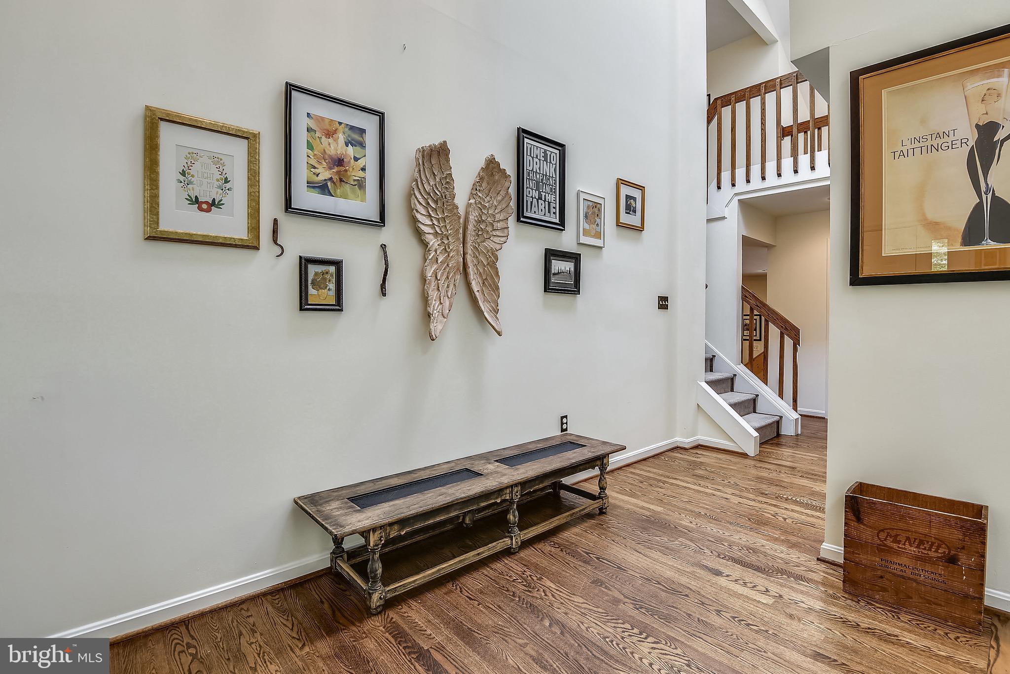 NEW ENGLAND ESTATES - Residential