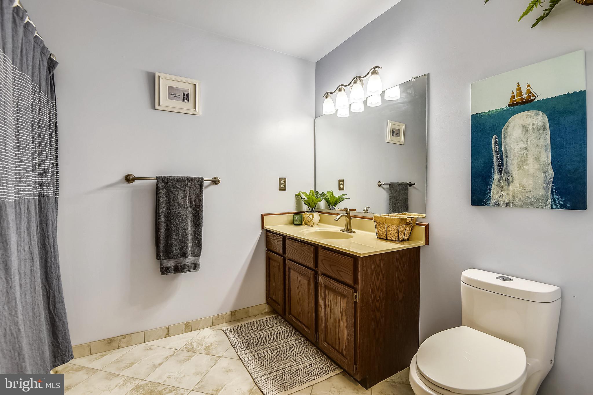 NEW ENGLAND ESTATES - Residential