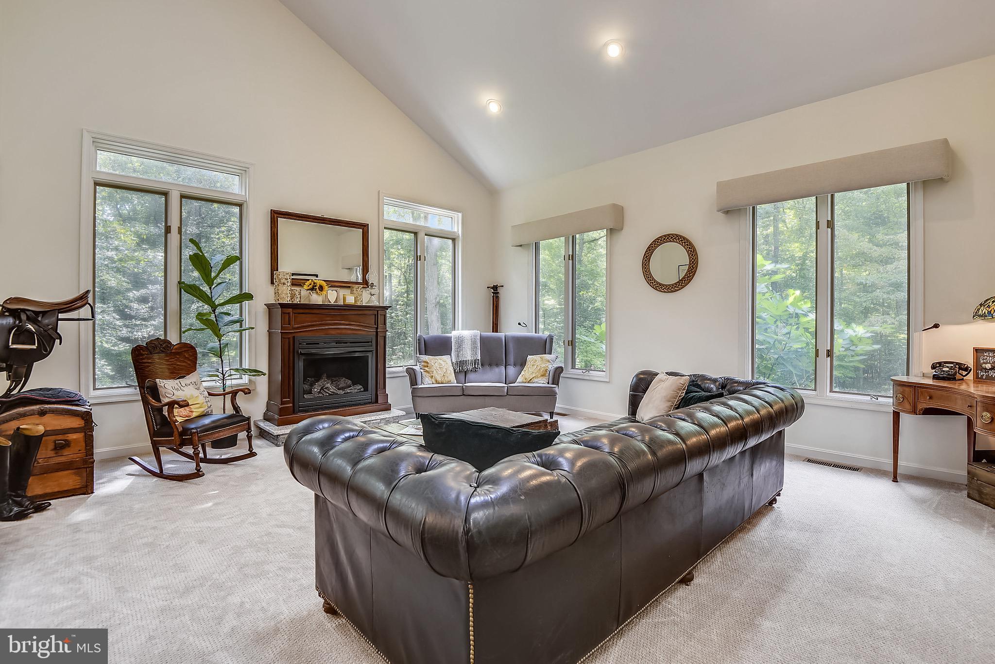 NEW ENGLAND ESTATES - Residential