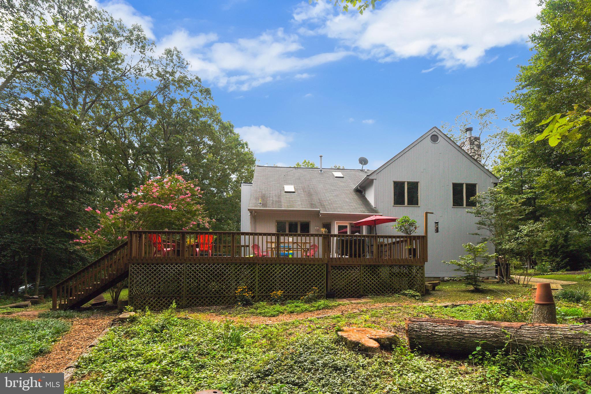 NEW ENGLAND ESTATES - Residential